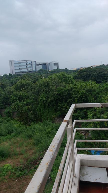 Hitech Shilparamam Guest House Hyderabad Exterior foto